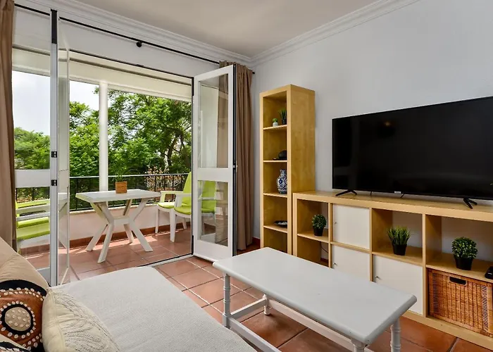 Caroline House Puerto Banus * 马尔韦利亚
